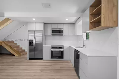 4746 NW 10th, Miami, FL 33127 - Photo 13