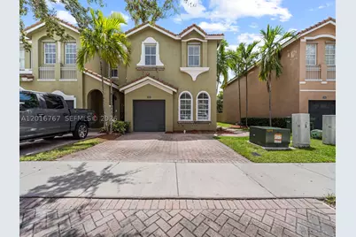 1426 SE 26th, Homestead, FL 33035 - Photo 1