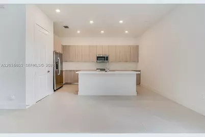 4480 SW 122nd, Davie, FL 33330 - Photo 5
