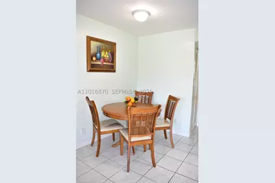 8851 Sunrise Lakes #207, Sunrise, FL 33322 - Photo 5
