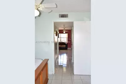 8851 Sunrise Lakes #207, Sunrise, FL 33322 - Photo 17