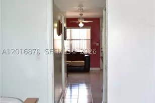 8851 Sunrise Lakes, Sunrise, FL 33322 - Photo 17