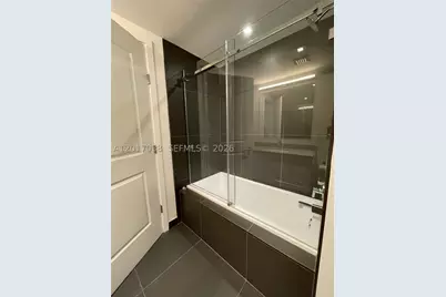 1600 NE 1st #2405, Miami, FL 33132 - Photo 13