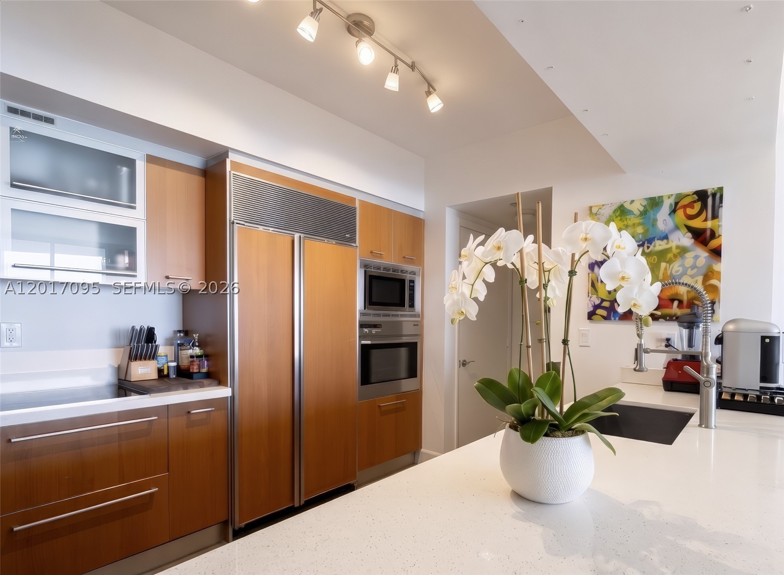 400 Alton #1709 - 400 Alton #1709, Miami Beach, FL 33139 Luxury Property | Jose Angel Pina