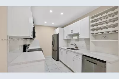 300 NE 191st #219, Miami, FL 33179 - Photo 7