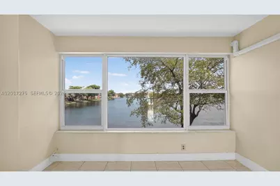 300 NE 191st #219, Miami, FL 33179 - Photo 15