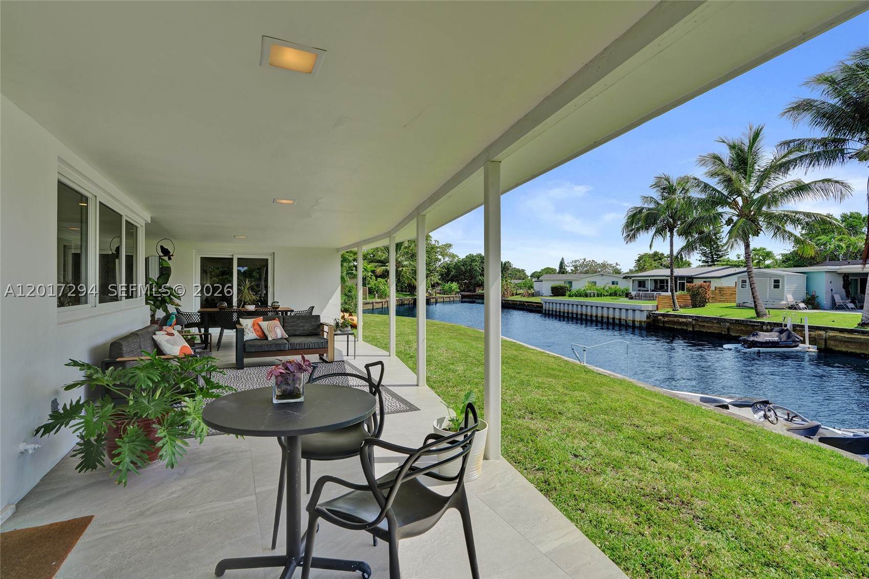 1821 NW 33rd main architectural view