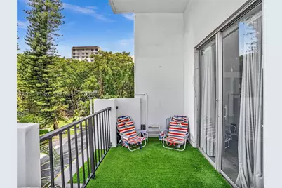 2780 NE 183rd #302, Aventura, FL 33160 - Photo 15