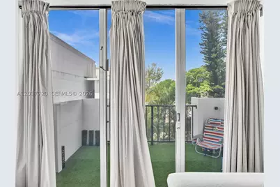 2780 NE 183rd #302, Aventura, FL 33160 - Photo 13