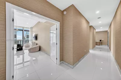 88 SW 7th #PH4202, Miami, FL 33130 - Photo 43
