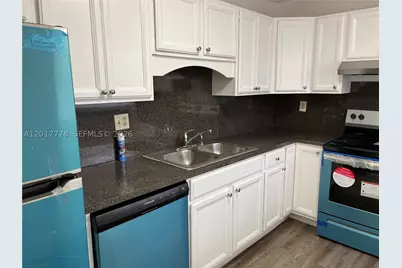 9190 Fontainebleau #202, Miami, FL 33172 - Photo 9