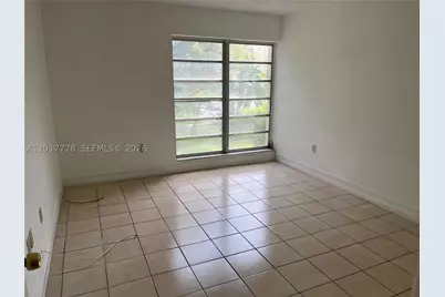 9190 Fontainebleau #202, Miami, FL 33172 - Photo 5