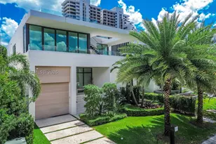 1092 N Venetian, Miami, FL 33139 - Photo 1