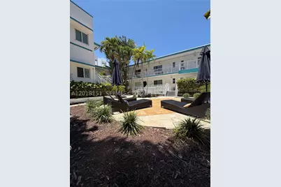 7710 Harding #1, Miami Beach, FL 33141 - Photo 3