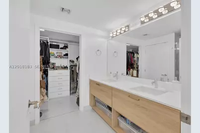 16385 Biscayne #2101, North Miami Beach, FL 33160 - Photo 29