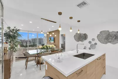 16385 Biscayne #2101, North Miami Beach, FL 33160 - Photo 11