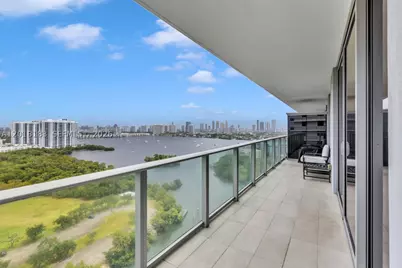 16385 Biscayne #2101, North Miami Beach, FL 33160 - Photo 7