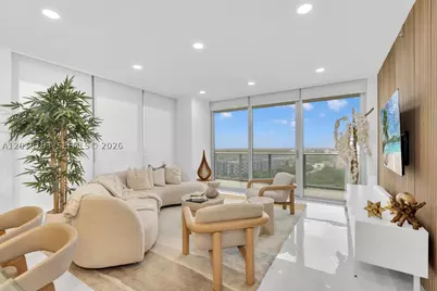 16385 Biscayne #2101, North Miami Beach, FL 33160 - Photo 3