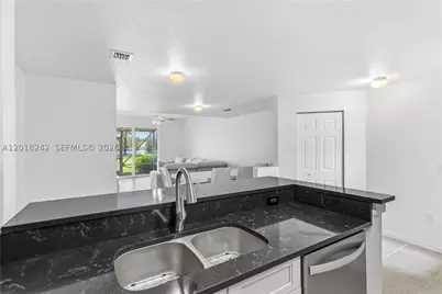 4065 Crystal Lake, Deerfield Beach, FL 33064 - Photo 31