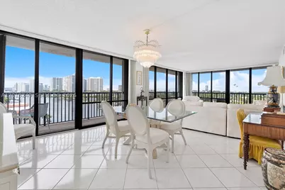 2017 S Ocean #910, Hallandale Beach, FL 33009 - Photo 3