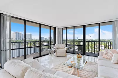 2017 S Ocean #910, Hallandale Beach, FL 33009 - Photo 5