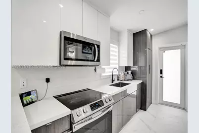 10222 SW 181st, Miami, FL 33157 - Photo 9