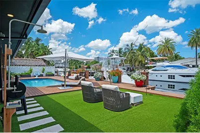 16431 NE 34th, North Miami Beach, FL 33160 - Photo 39