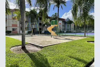 18890 NW 57th #207, Hialeah, FL 33015 - Photo 15