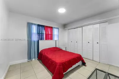 1950 W 54th #406, Hialeah, FL 33012 - Photo 9