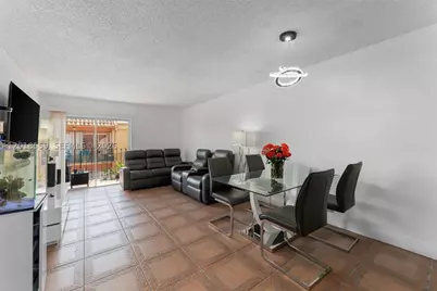 1950 W 54th #406, Hialeah, FL 33012 - Photo 5