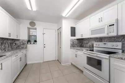 1900 W 54th #220, Hialeah, FL 33012 - Photo 7