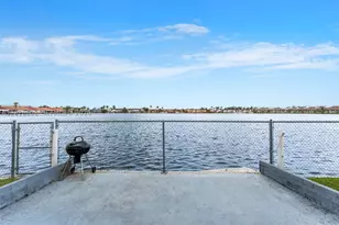5706 W 26th, Hialeah, FL 33016 - Photo 9