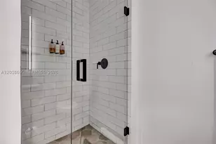 398 NE 5th, Miami, FL 33132 - Photo 15