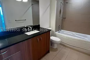 300 S Biscayne, Miami, FL 33131 - Photo 9