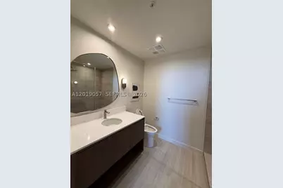1611 SW 2nd #911, Miami, FL 33129 - Photo 3