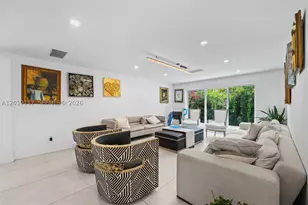 3748 Prairie, Miami Beach, FL 33140 - Photo 7