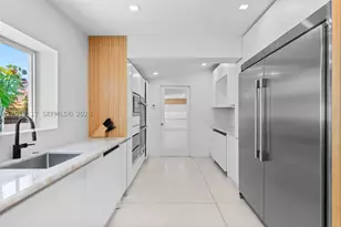 3748 Prairie, Miami Beach, FL 33140 - Photo 15