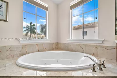 1480 Windjammer #., Hollywood, FL 33019 - Photo 29