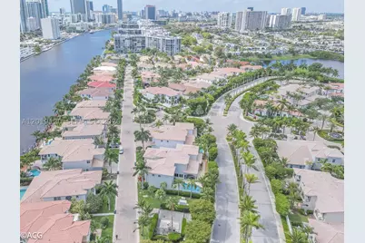 1480 Windjammer #., Hollywood, FL 33019 - Photo 47