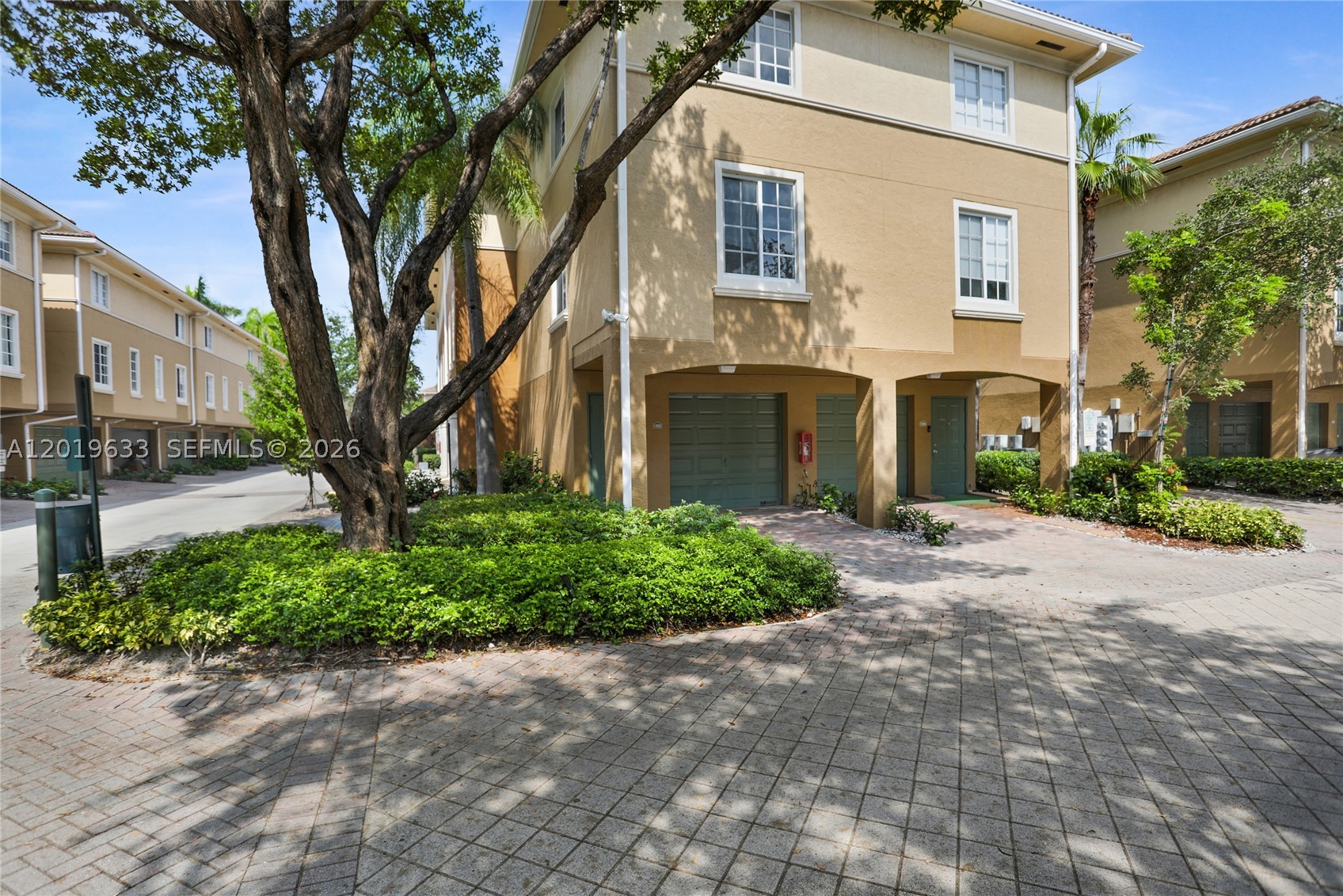 2941 NE 185th #1305 - 2941 NE 185th #1305, Aventura, FL 33180 Luxury Property | Jose Angel Pina