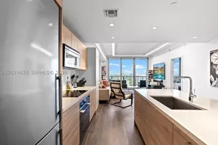 16385 Biscayne, North Miami Beach, FL 33160 - Photo 23