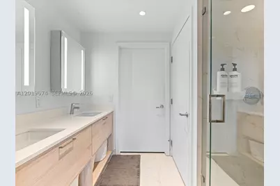 16385 Biscayne #3103, North Miami Beach, FL 33160 - Photo 37