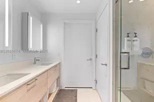 16385 Biscayne, North Miami Beach, FL 33160 - Photo 37