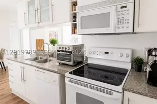 275 NE 18th, Miami, FL 33132 - Photo 11
