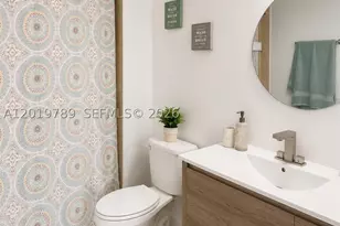 275 NE 18th, Miami, FL 33132 - Photo 13