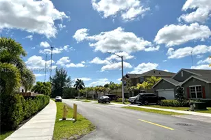 1088 NW 208th, Miami Gardens, FL 33169 - Photo 11