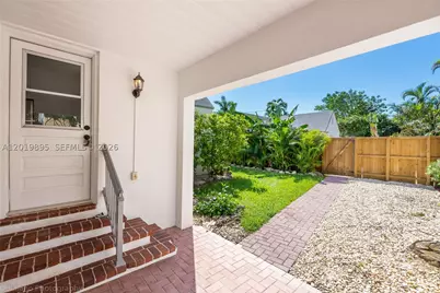 228 SW 23rd #FRONT, Miami, FL 33129 - Photo 11