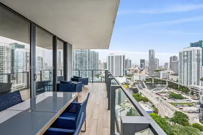 88 SW 7th #2111, Miami, FL 33130 - Photo 3