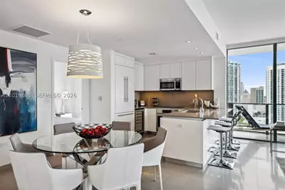 88 SW 7th #2111, Miami, FL 33130 - Photo 11