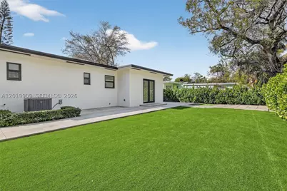 53 NW 68th, Miami, FL 33150 - Photo 37